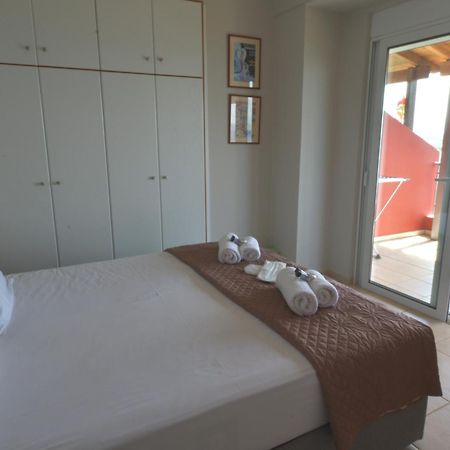 Blue Bay View - Beach House Vathirrevma Екстер'єр фото