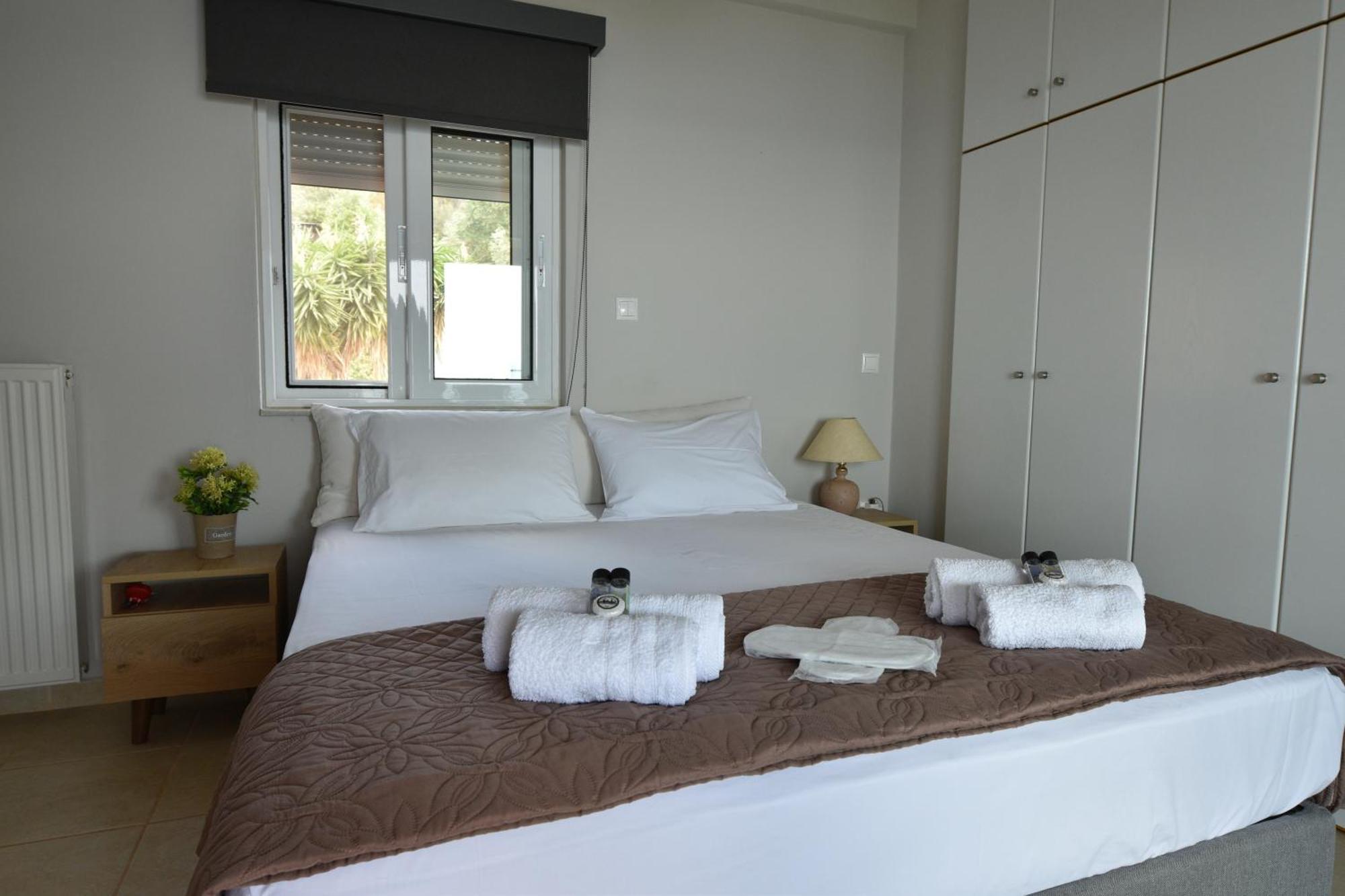 Blue Bay View - Beach House Vathirrevma Екстер'єр фото